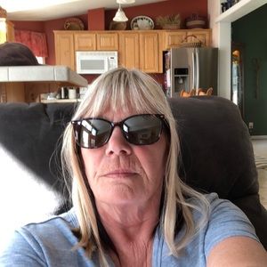 Meet your Posher, Deb